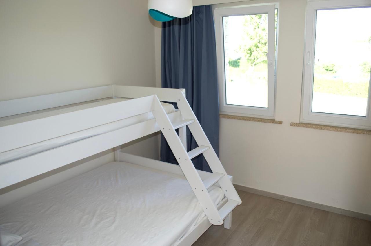 Sunny Apartment In Residential Park - 데한 외부 사진